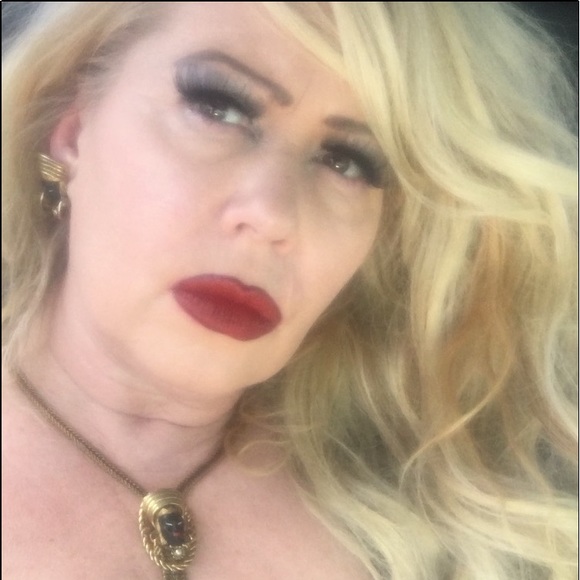 Meet your Posher, Jill - Picture 6 of 14